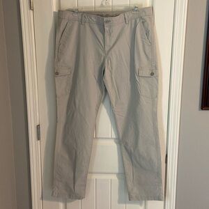 Like New Eddie Bauer SZ 18 Straight Leg Ripstop Cargo Pants